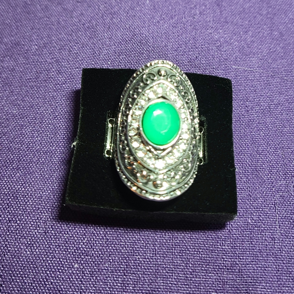 Paparazzi ring